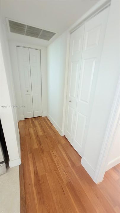 В аренду: $1,800 (2 спален, 2 ванн, 994 Квадратных фут)