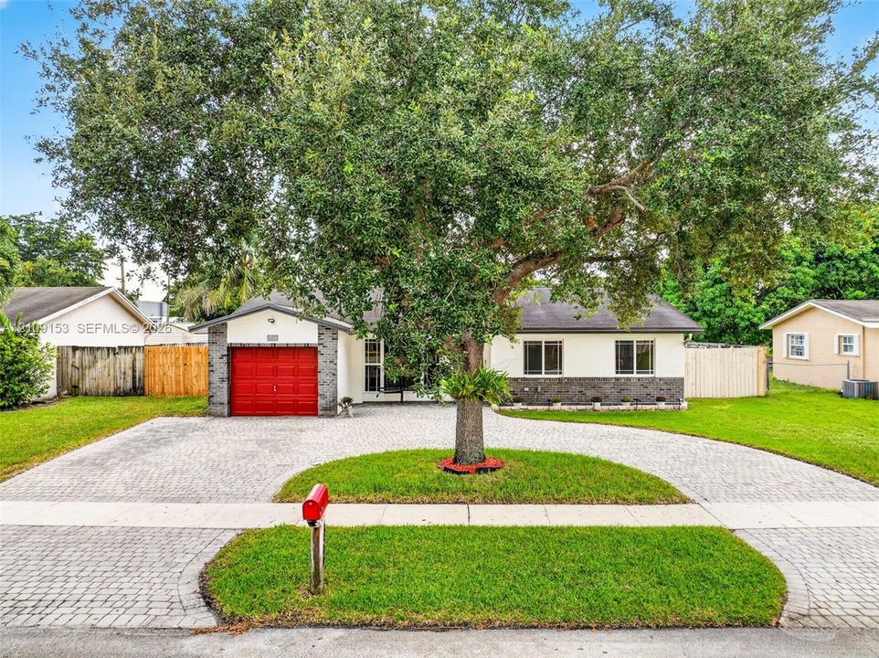 En Venta: $550,000 (3 camas, 2 baños, 1061 Pies cuadrados)