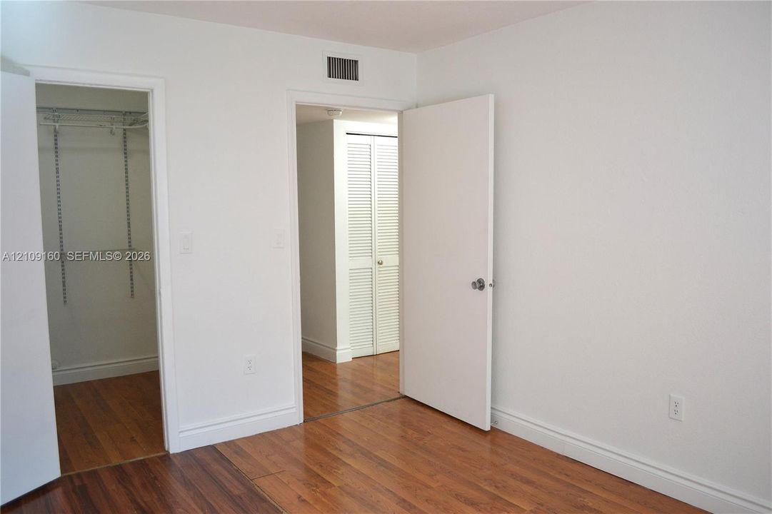 В аренду: $1,950 (2 спален, 1 ванн, 784 Квадратных фут)