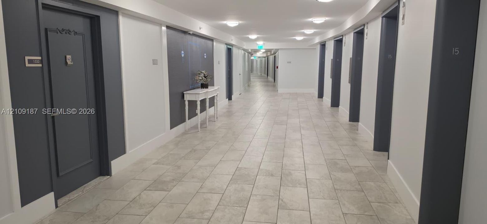Floor elevator Lobby