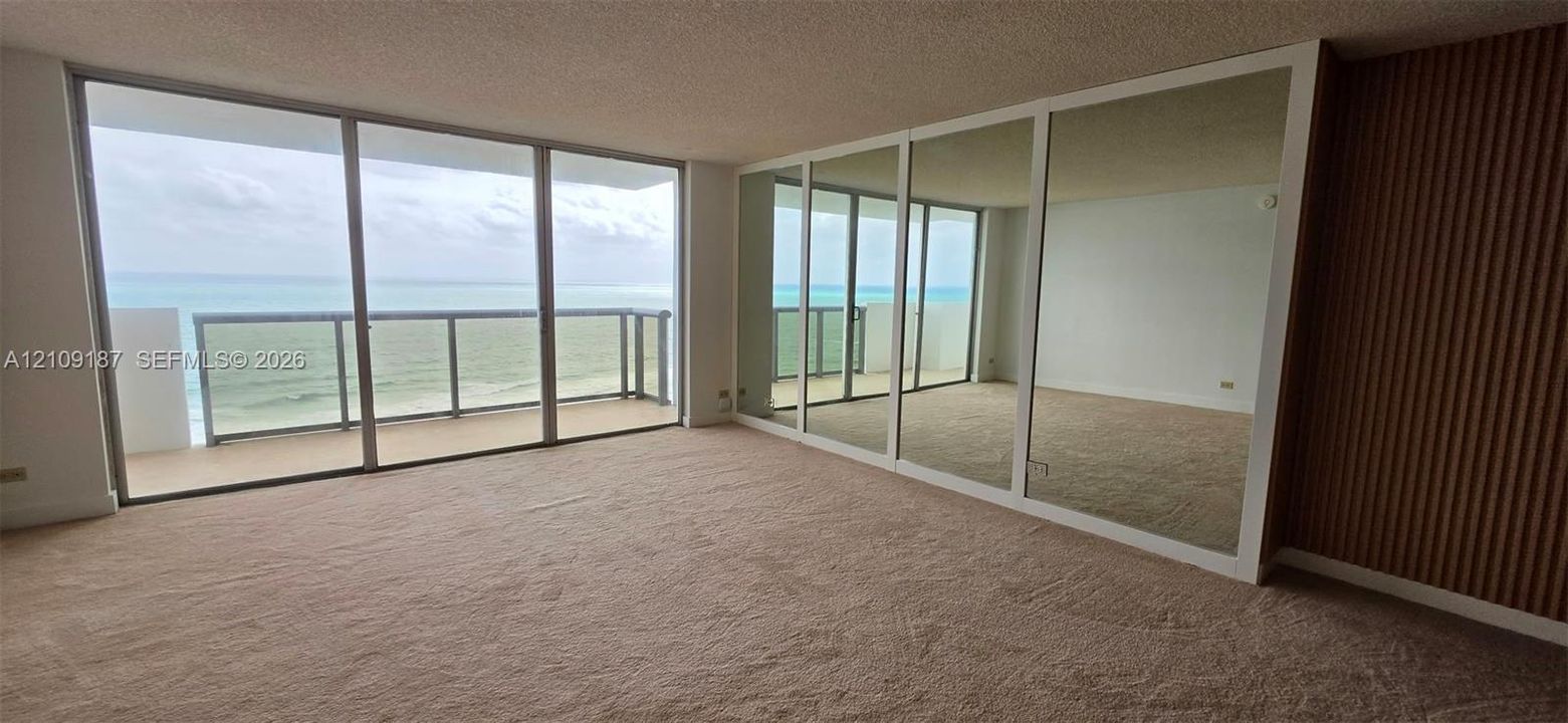 For Sale: $980,000 (2 beds, 2 baths, 1605 Square Feet)