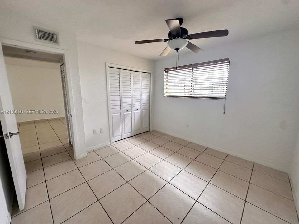 For Rent: $2,250 (2 beds, 2 baths, 888 Square Feet)