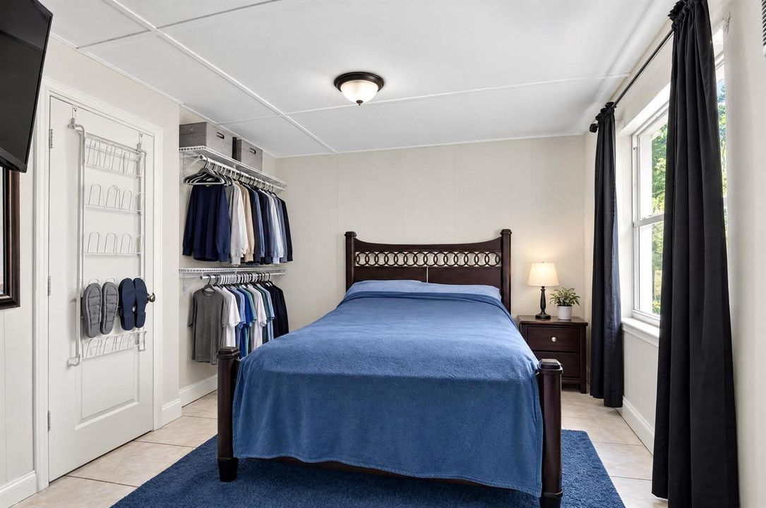 14-1336-Longwood-St-13