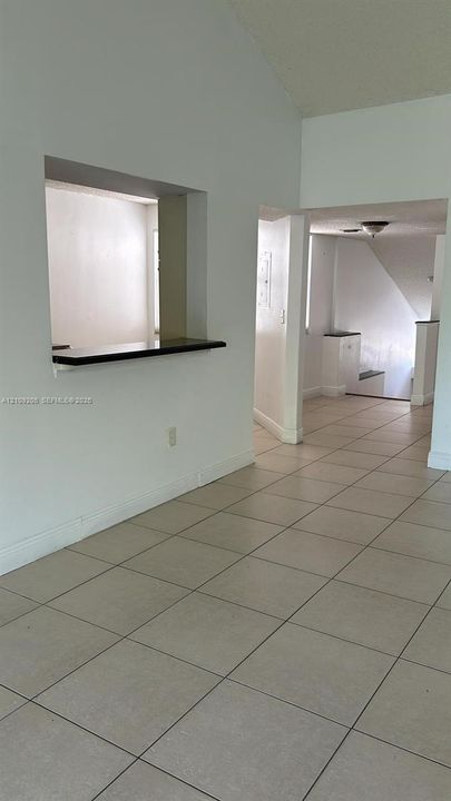 For Sale: $345,000 (2 beds, 2 baths, 1128 Square Feet)