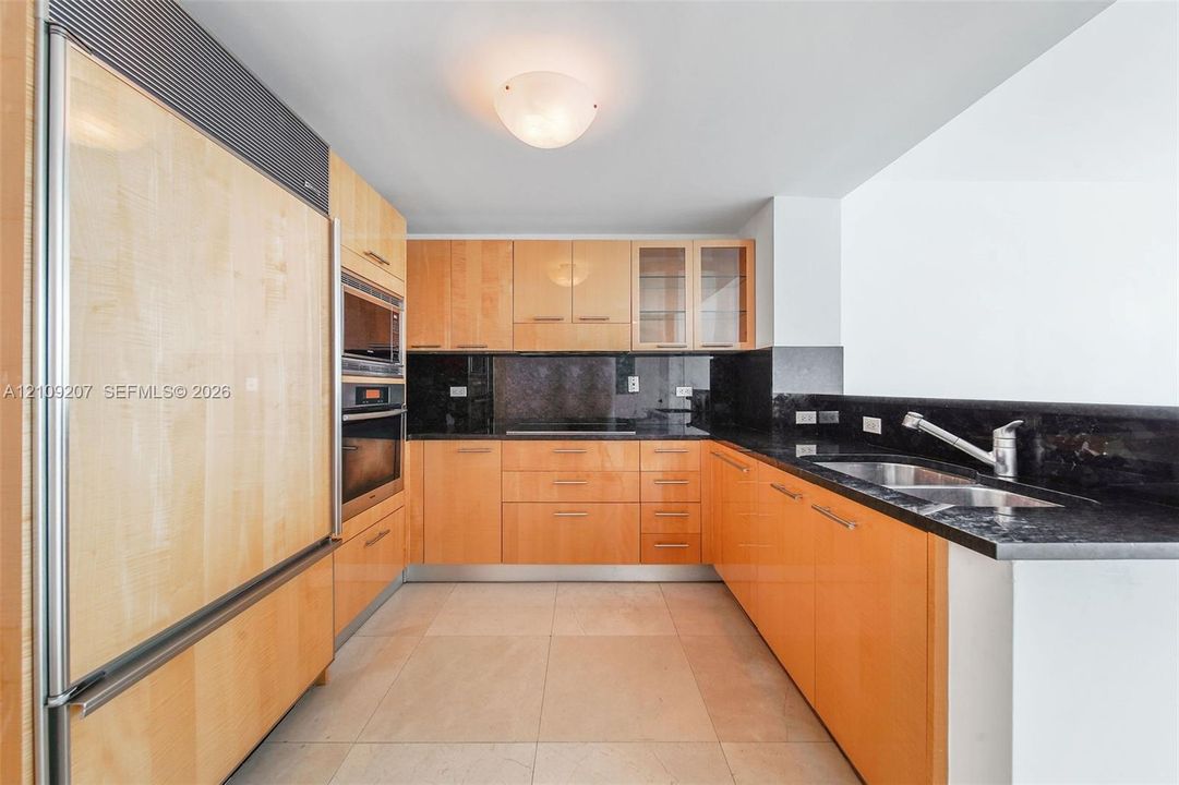 В аренду: $5,500 (1 спален, 1 ванн, 757 Квадратных фут)