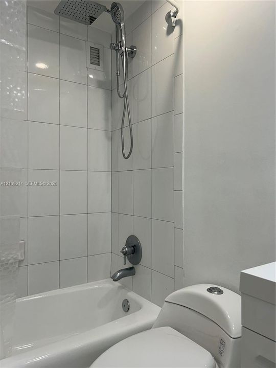 В аренду: $2,800 (1 спален, 1 ванн, 883 Квадратных фут)