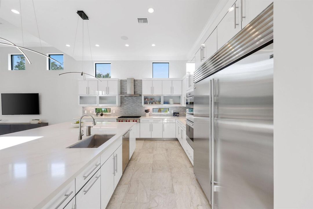 2702 Northwest 71st Boulevard - 24.jpg-S