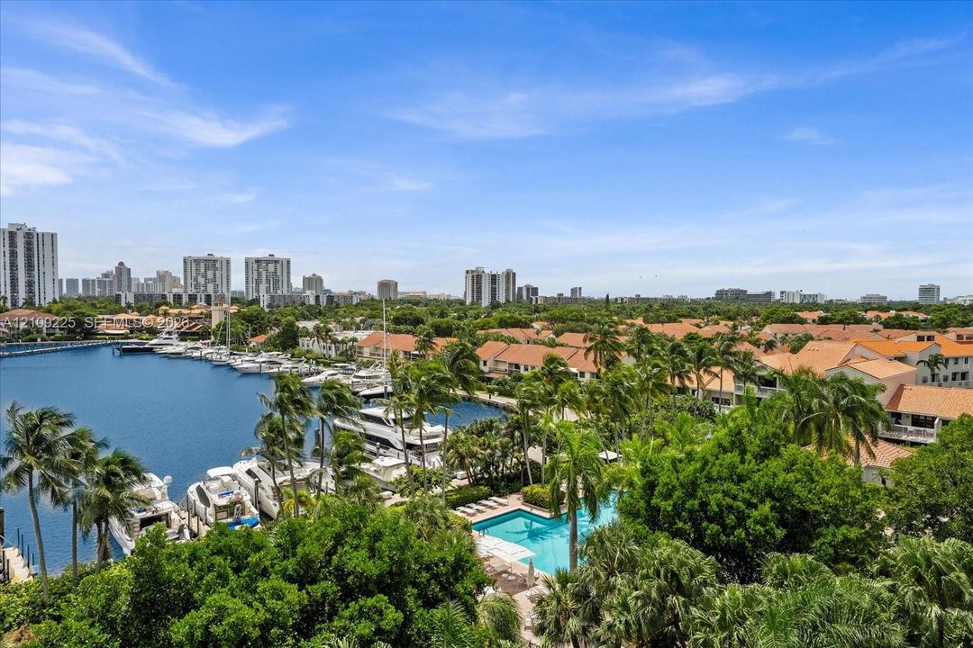 На продажу: $390,000 (2 спален, 2 ванн, 1187 Квадратных фут)