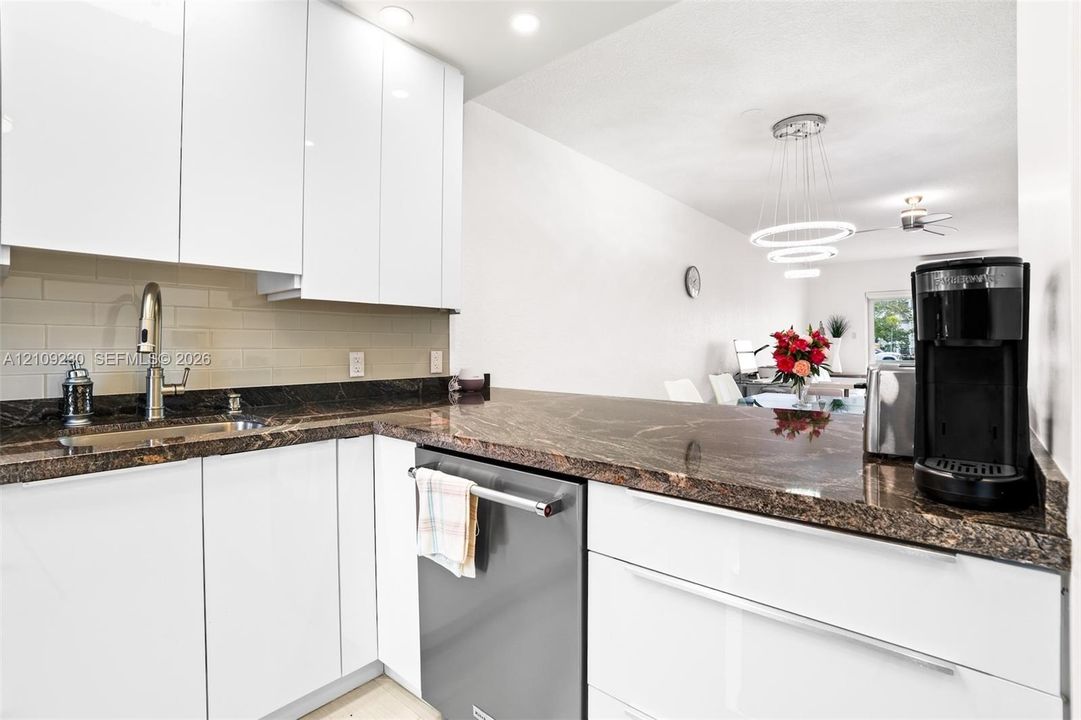 En Venta: $189,000 (1 camas, 1 baños, 700 Pies cuadrados)