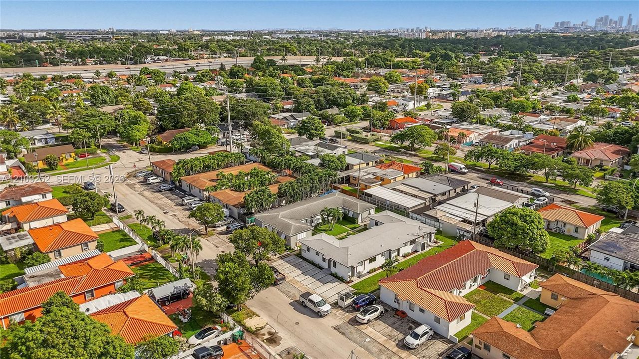 В аренду: $1,900 (1 спален, 1 ванн, 400 Квадратных фут)