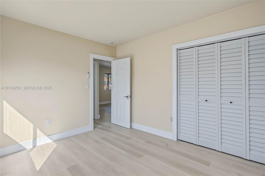 В аренду: $1,900 (1 спален, 1 ванн, 400 Квадратных фут)