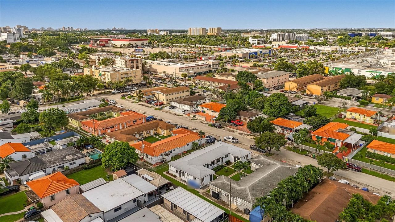 В аренду: $1,900 (1 спален, 1 ванн, 400 Квадратных фут)