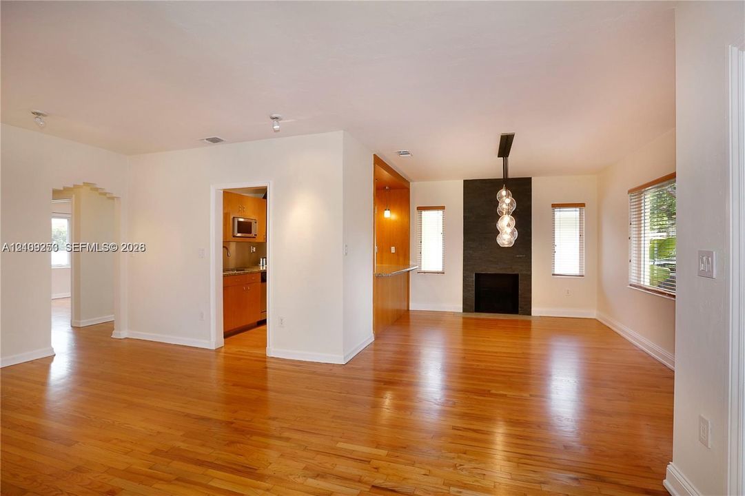 Great open floor plan - Dining room, living room & kitchen