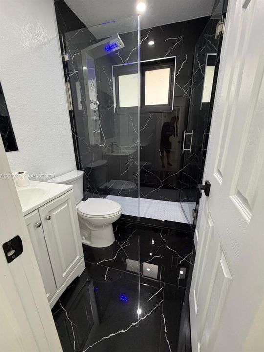 В аренду: $3,900 (3 спален, 2 ванн, 1396 Квадратных фут)