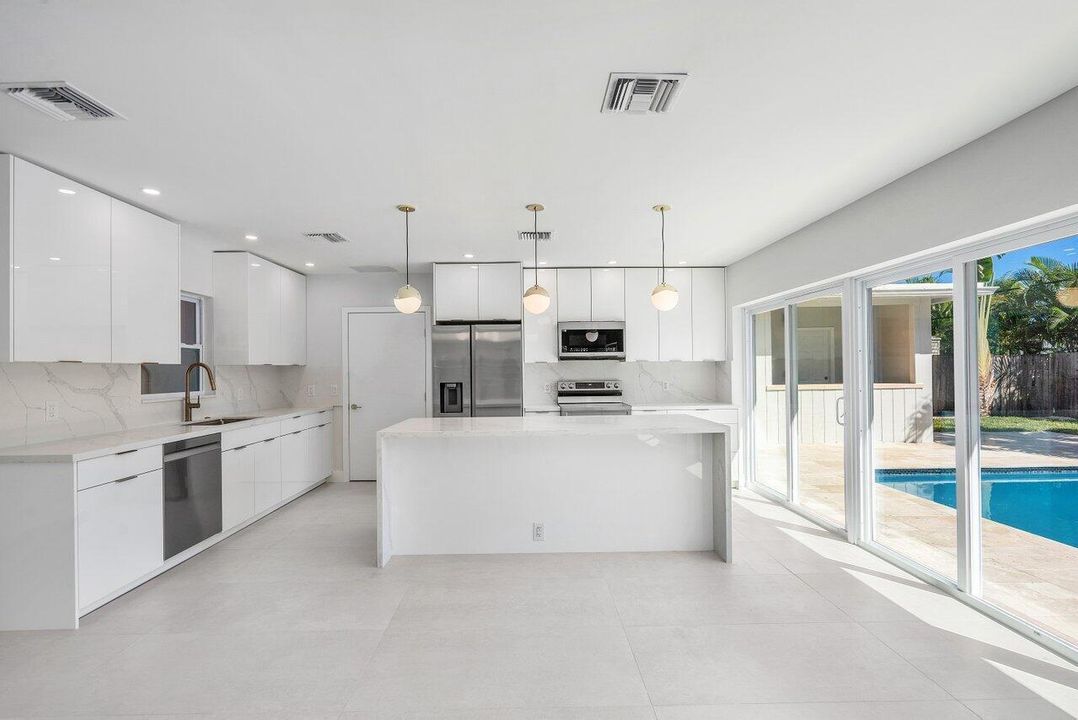 014-46Southwest9thAvenue-BocaRaton-FL-33