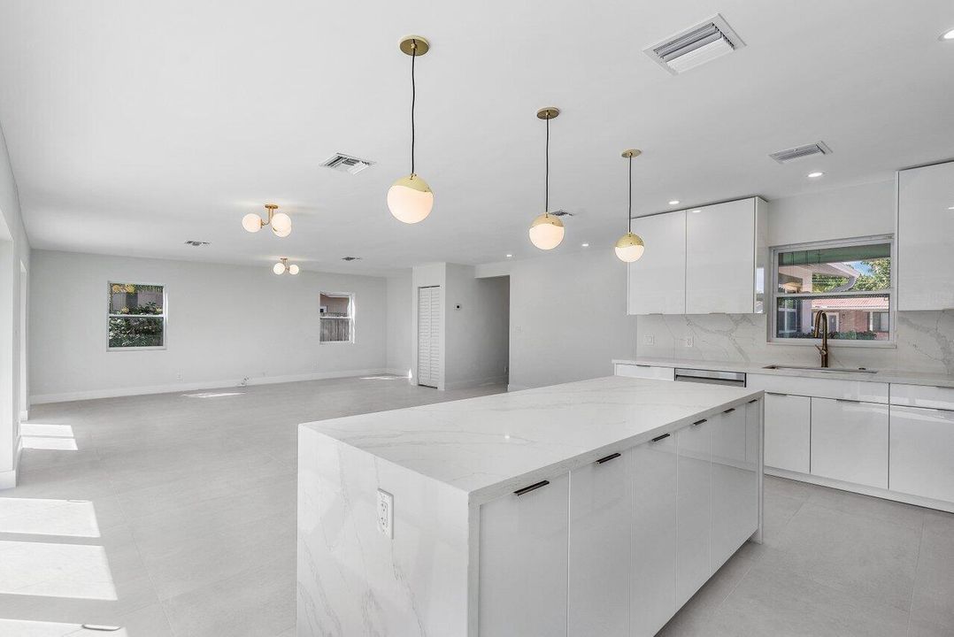 011-46Southwest9thAvenue-BocaRaton-FL-33