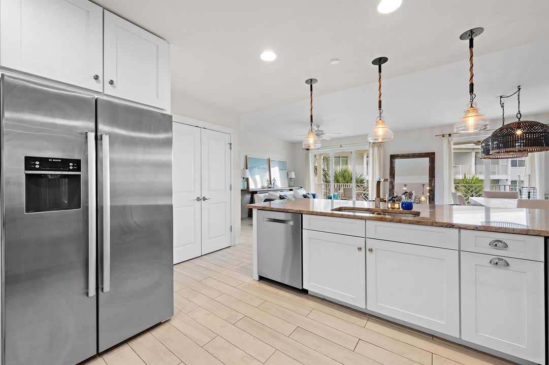 MLS - 432 Bay Colony Dr N-8