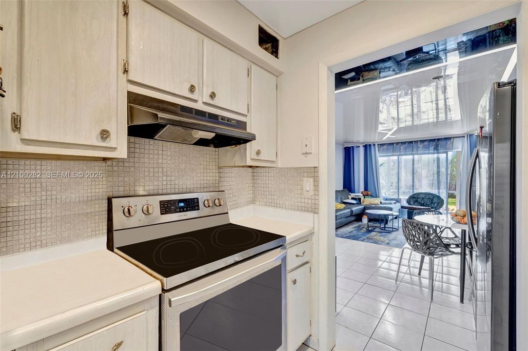 En Venta: $215,000 (1 camas, 1 baños, 806 Pies cuadrados)