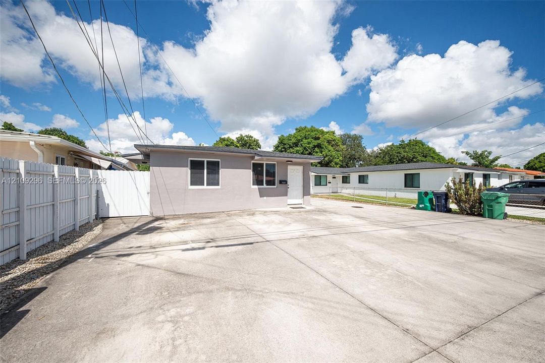 En Venta: $1,079,000 (0 camas, 0 baños, 2697 Pies cuadrados)