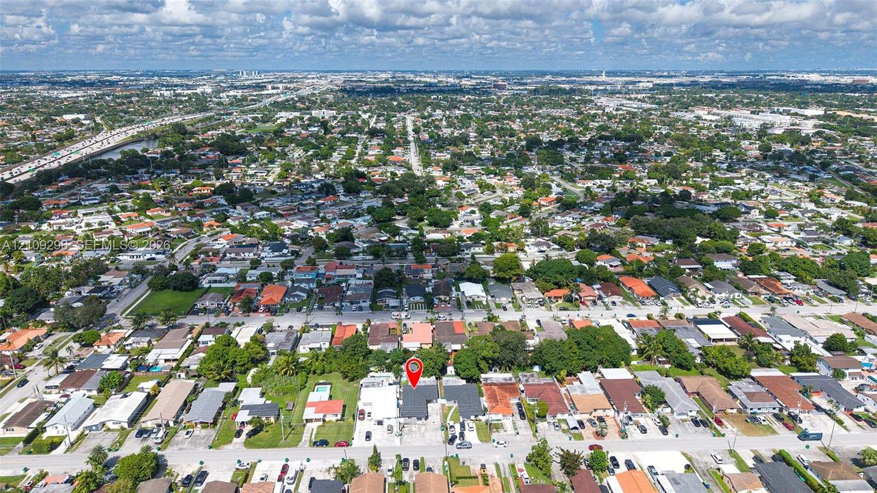 En Venta: $1,079,000 (0 camas, 0 baños, 2697 Pies cuadrados)