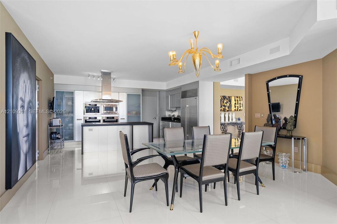 For Sale: $3,875,000 (3 beds, 3 baths, 4045 Square Feet)