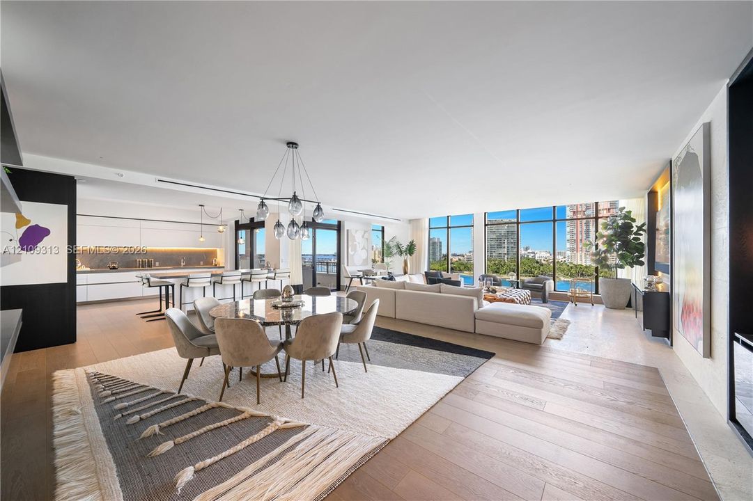 En Venta: $19,900,000 (4 camas, 4 baños, 4738 Pies cuadrados)