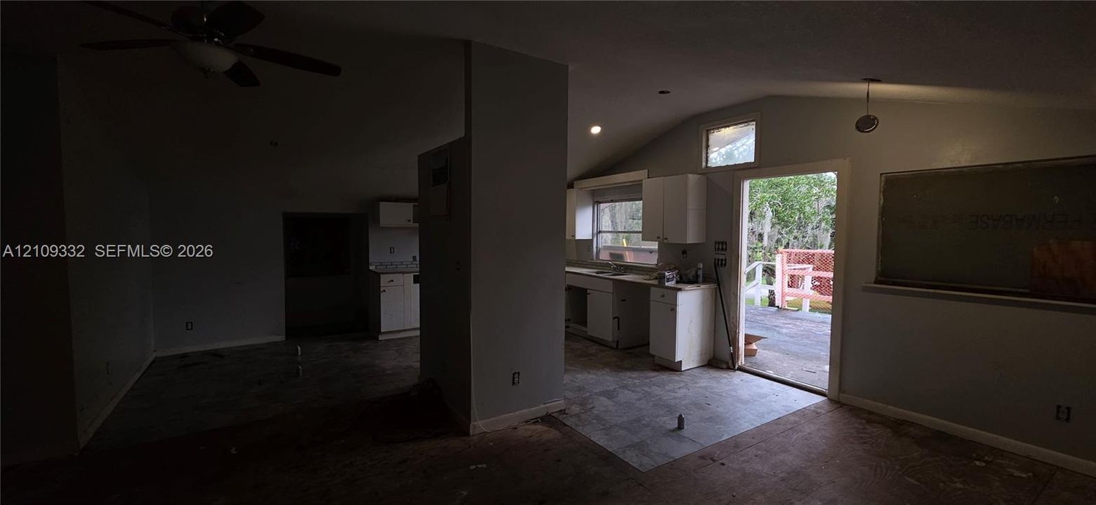 На продажу: $824,900 (6 спален, 3 ванн, 3088 Квадратных фут)