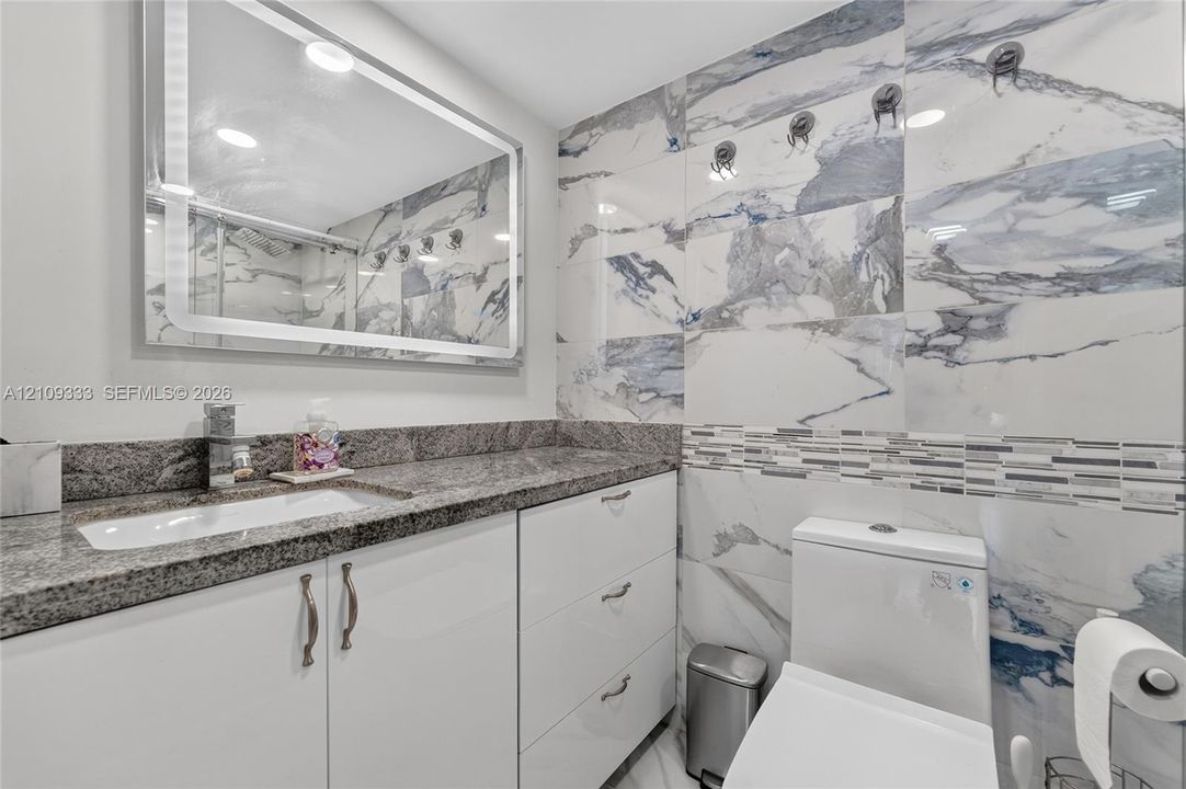В аренду: $2,750 (1 спален, 1 ванн, 900 Квадратных фут)