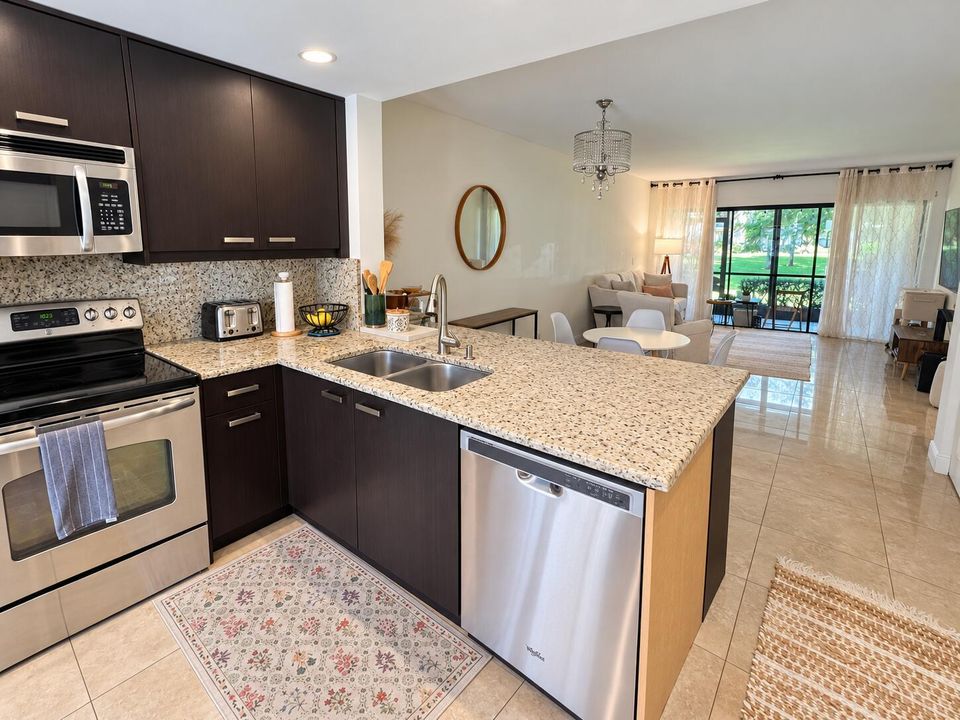 Bright natural MLS interior photograph-8