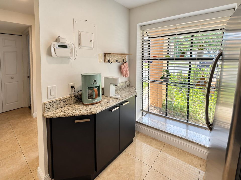 Bright, natural home interior-9
