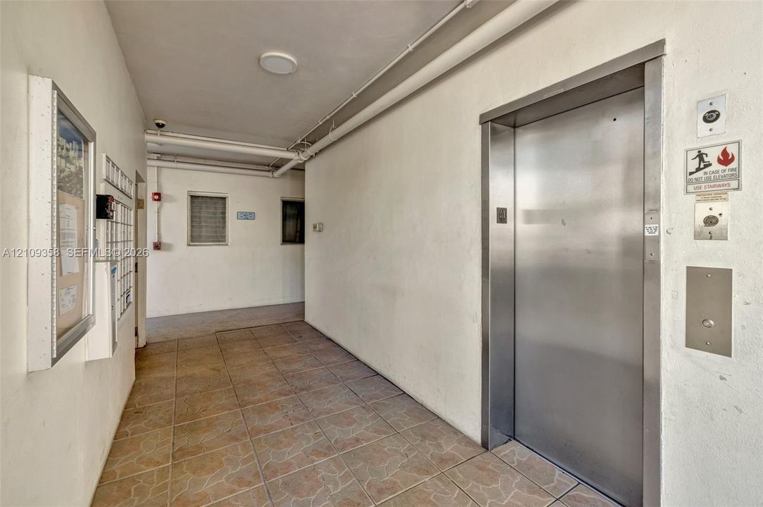 En Venta: $240,000 (1 camas, 1 baños, 806 Pies cuadrados)