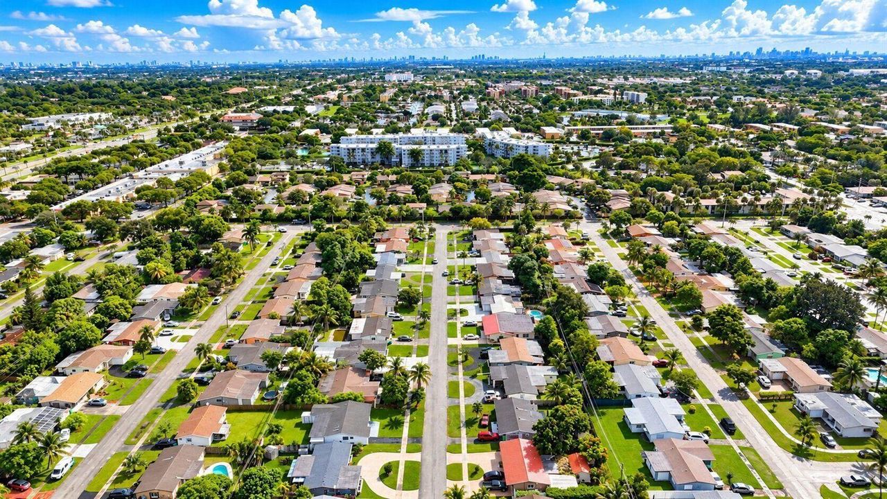 43-web-or-mls-Sunlit Suburban Neighborho