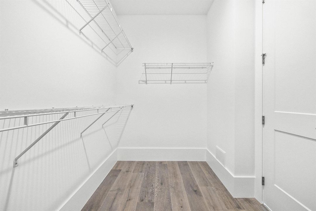 Walk In Closet