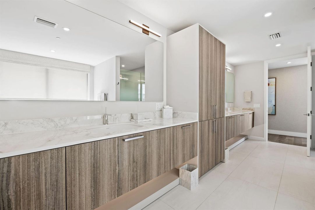 Primary bath