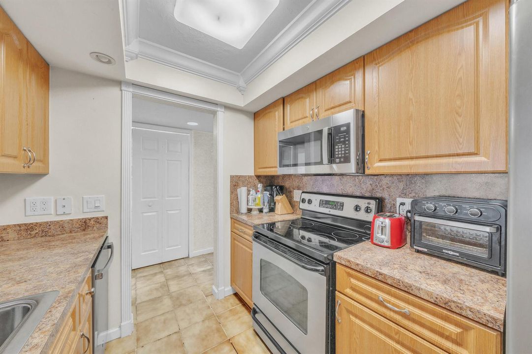 11 Kitchen (3)