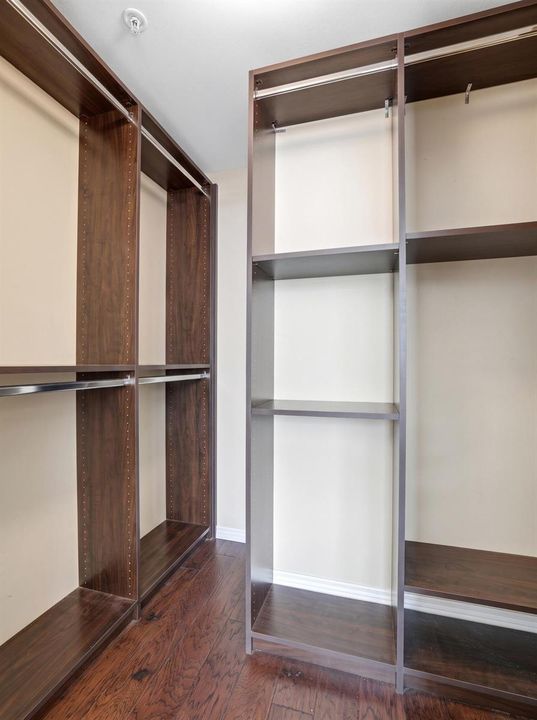 42_small closet