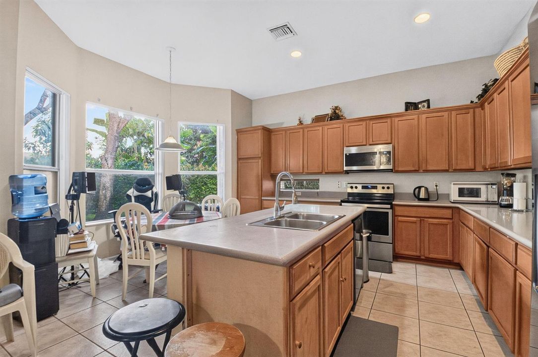Kitchen With Island