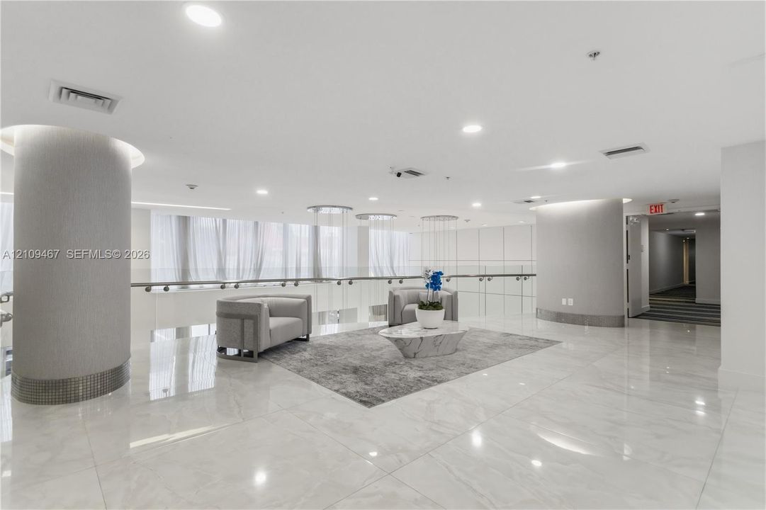 На продажу: $399,000 (2 спален, 2 ванн, 1252 Квадратных фут)