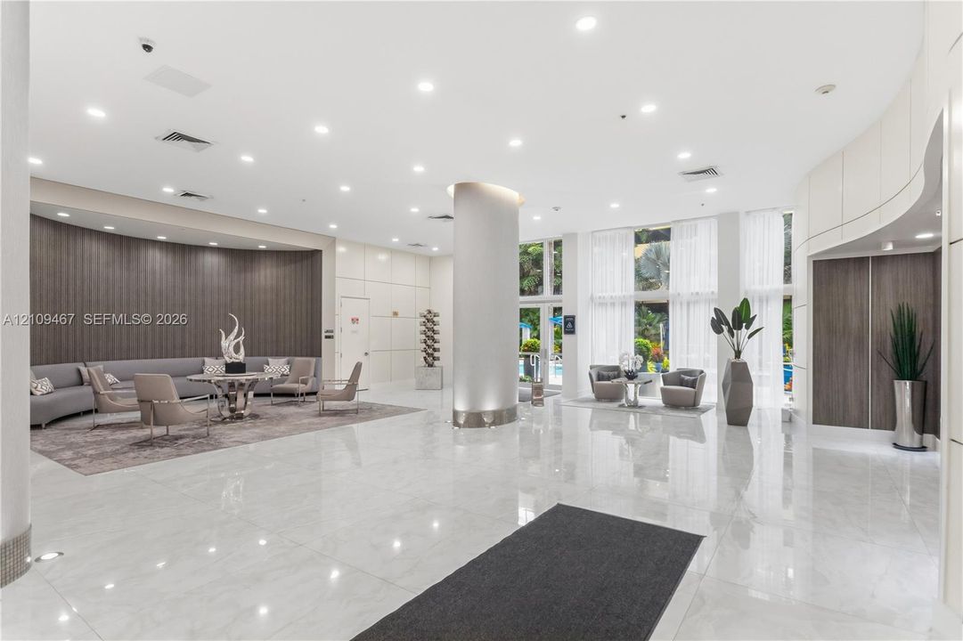 На продажу: $399,000 (2 спален, 2 ванн, 1252 Квадратных фут)