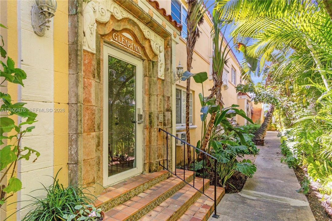 В аренду: $3,200 (2 спален, 2 ванн, 1130 Квадратных фут)