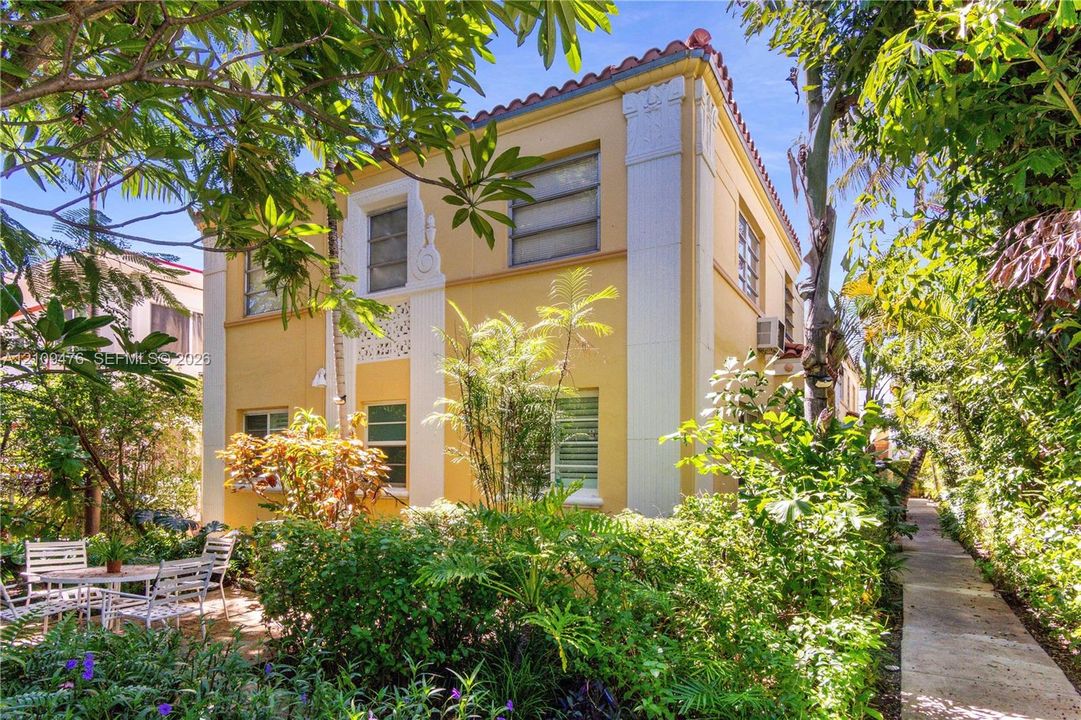 В аренду: $3,200 (2 спален, 2 ванн, 1130 Квадратных фут)