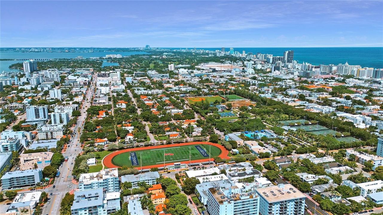 В аренду: $3,200 (2 спален, 2 ванн, 1130 Квадратных фут)