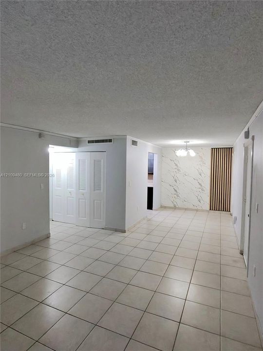 В аренду: $2,200 (2 спален, 2 ванн, 918 Квадратных фут)