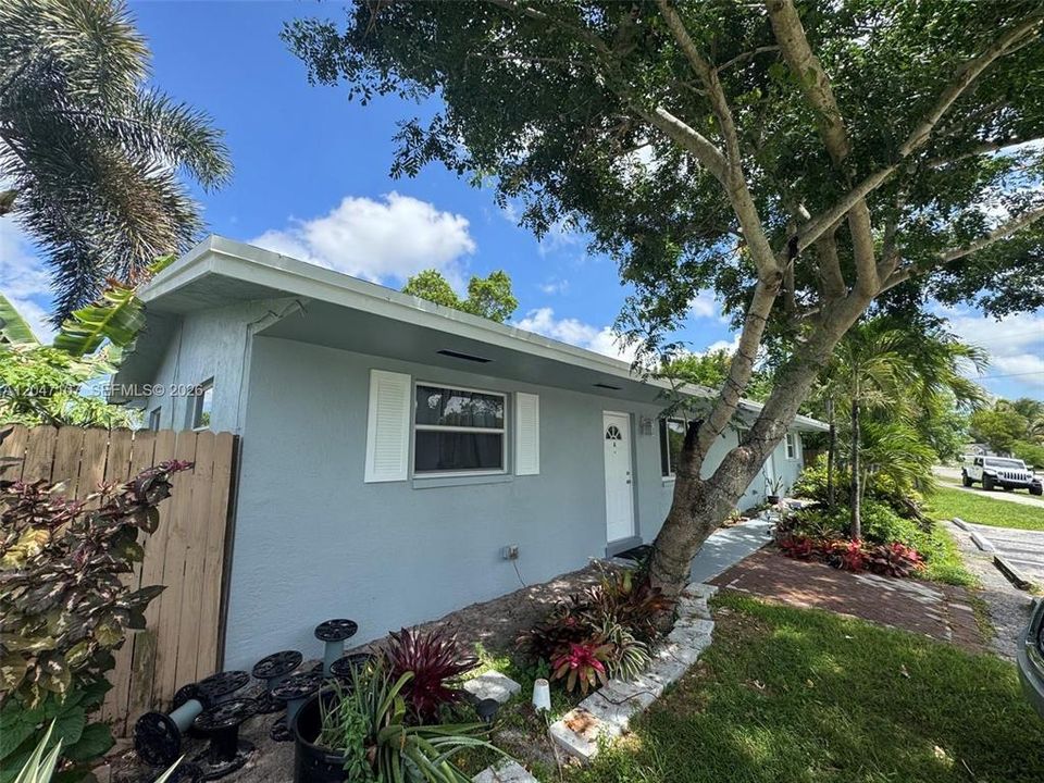 2200 SW 42 Ave_Ext.F-Corner