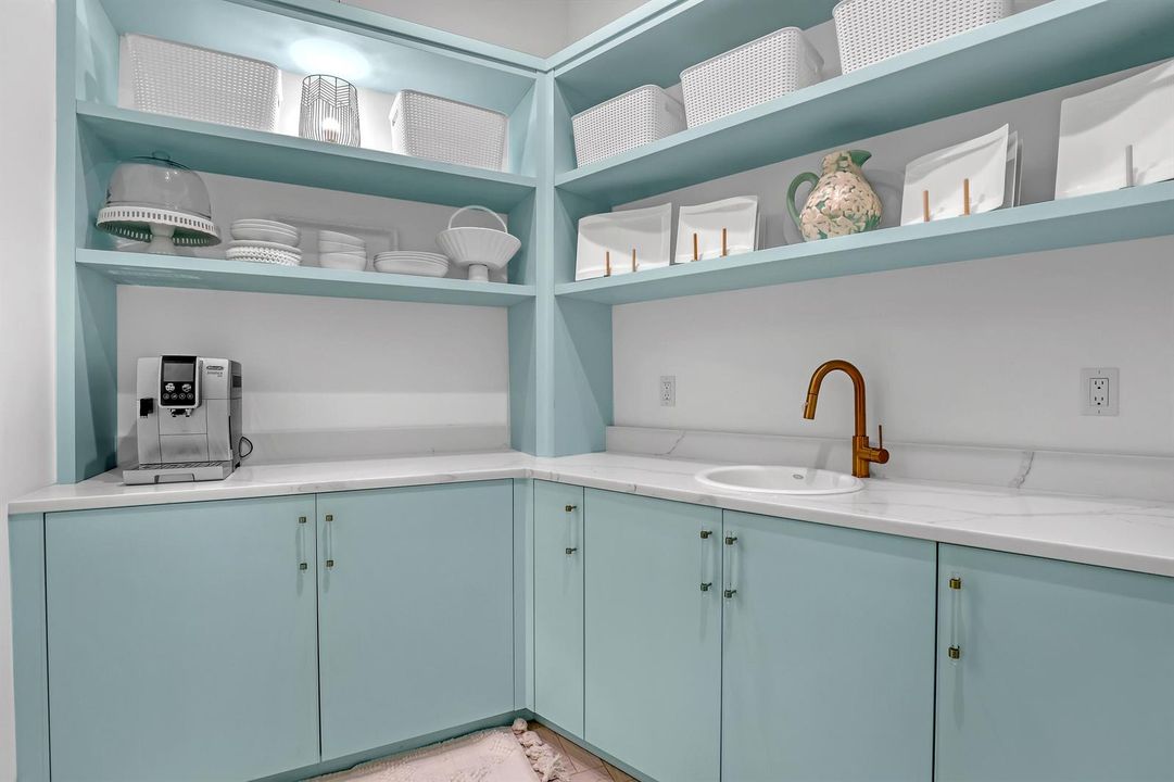 2338 Flamingo (32)