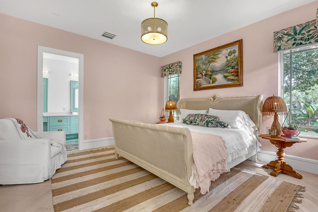 2338 Flamingo (66)