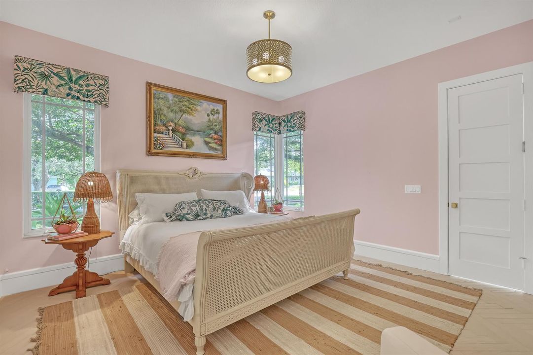 2338 Flamingo (67)