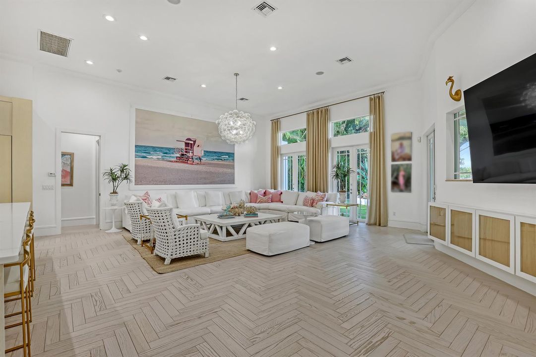 2338 Flamingo (23)
