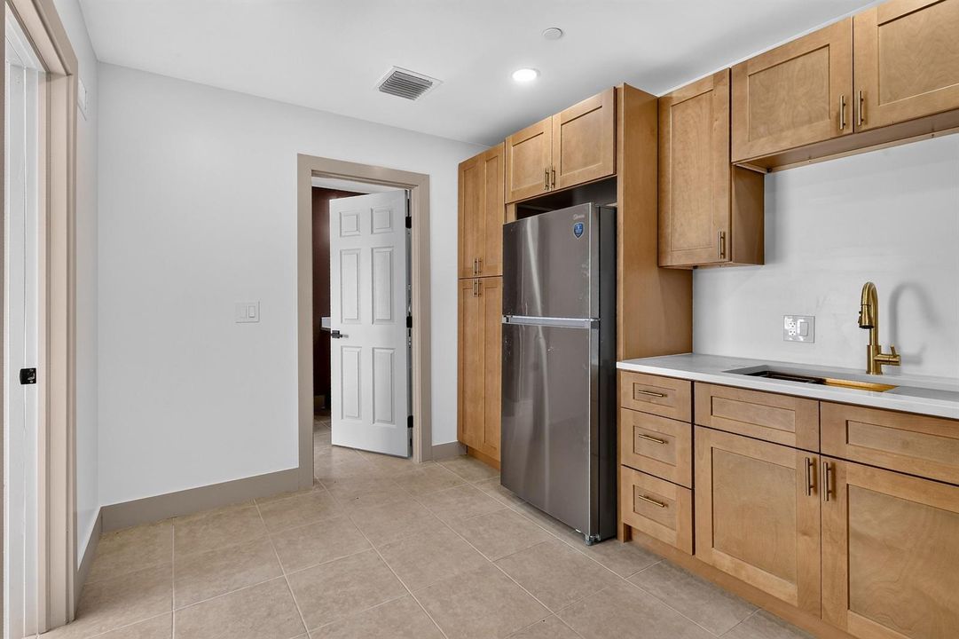 5419SpruceAve(3)