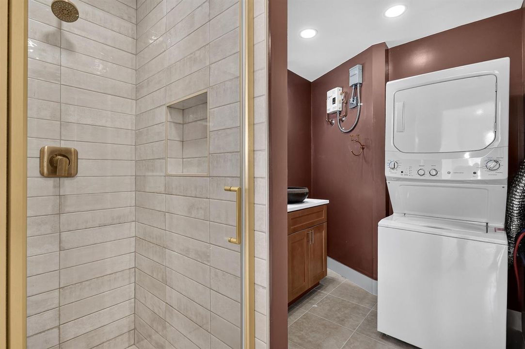 5419SpruceAve(15)